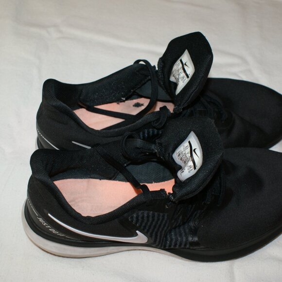 Nike Training in Season TR 8 Just Do It Athletic Shoe Size 9.5 Black and White - Picture 13 of 14